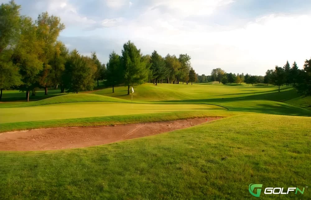 Springfield Golf & Country Club in Guelph, Ontario — semi-private, 18-hole golf course, designed by John F. Robinson (1989)