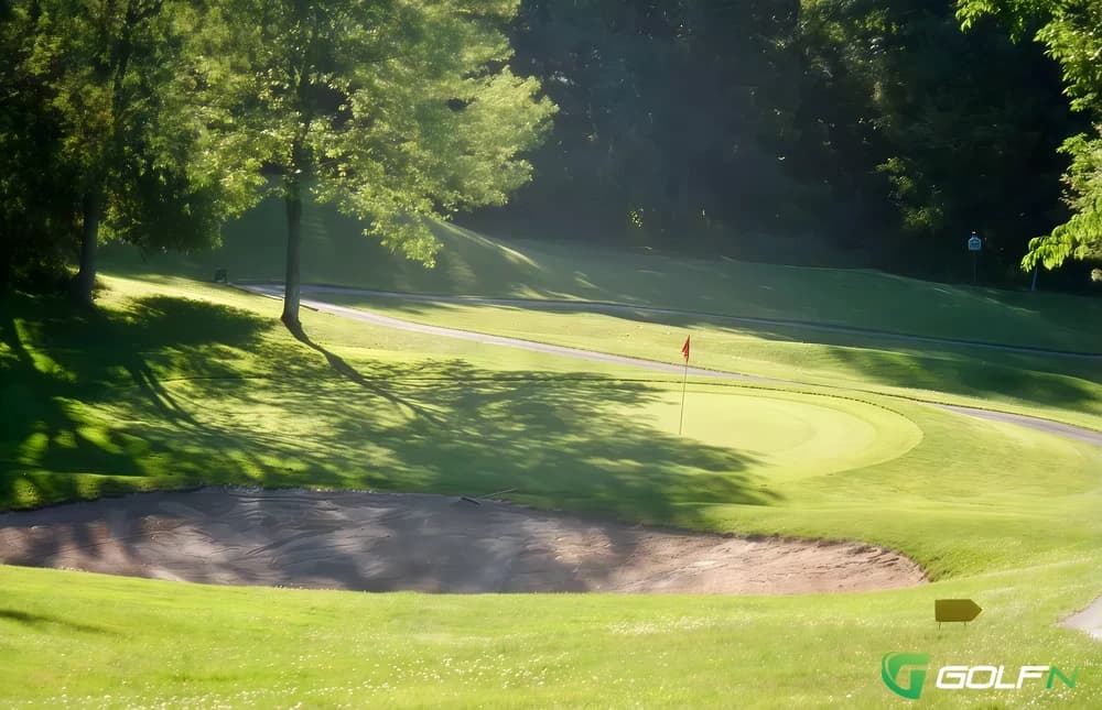 Oak Lake Golf Course in New Kensington, Pennsylvania — public, 18-hole golf course, designed by Ferdinand Garbin (1985)