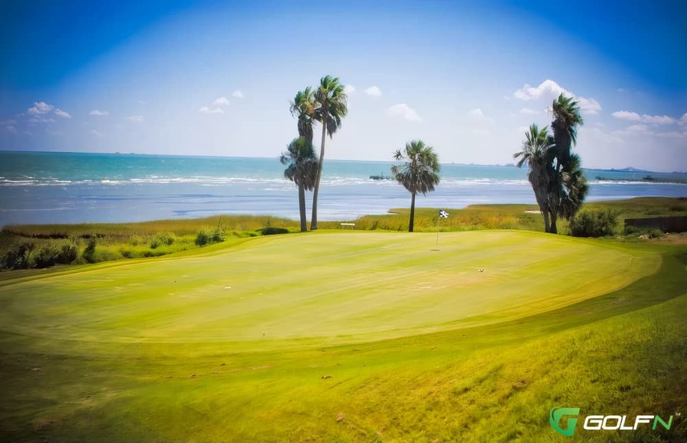 Northshore Country Club in Portland, Texas — semi-private, 18-hole golf course, designed by Bruce Devlin (1985)
