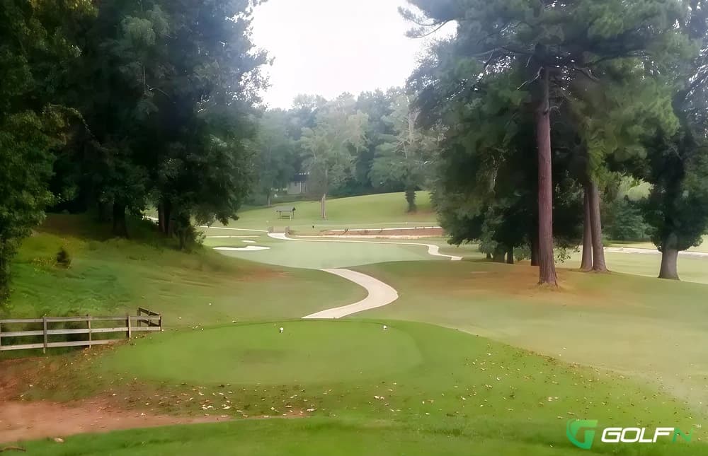 John A. White Golf Course in Atlanta, Georgia — public, 18-hole golf course, designed by Bob Cupp (1999)