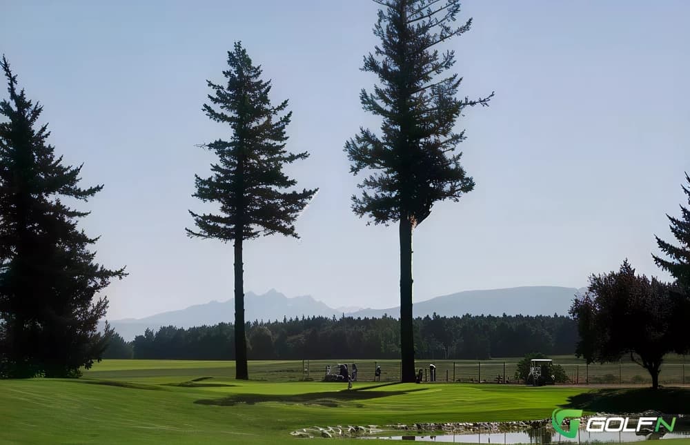 Raspberry Ridge Golf Course in Everson, Washington — public, 9-hole golf course, designed by Bill Overdorf (1984)
