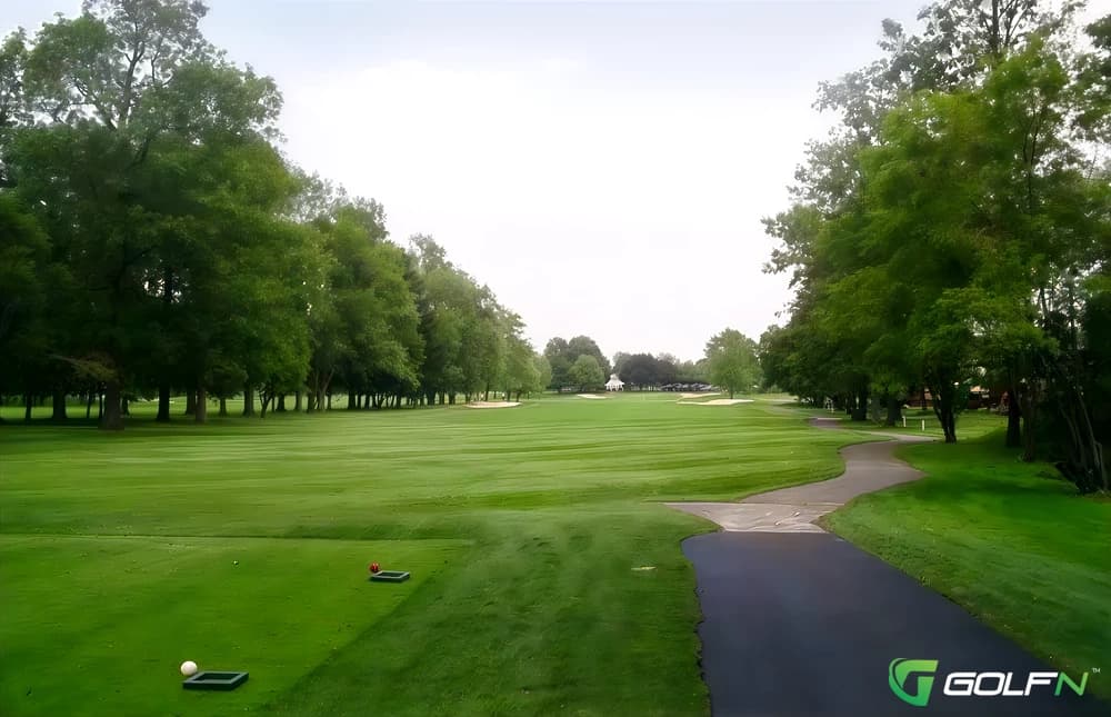 Cloverbank Country Club in Hamburg, New York — private, 18-hole golf course