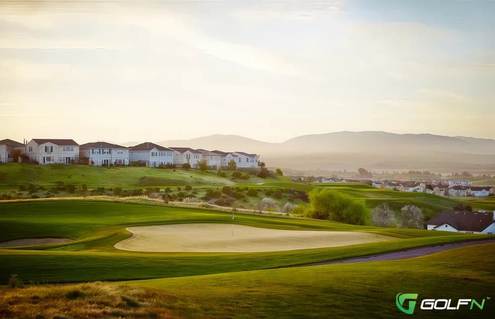 Dublin Ranch Golf Course in Dublin, California — public, 18-hole golf course, designed by Robert Trent Jones, Jr. (2004)