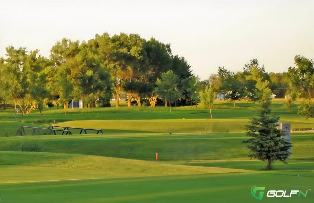Pipestone Country Club in Pipestone, Minnesota — semi-private, 9-hole golf course