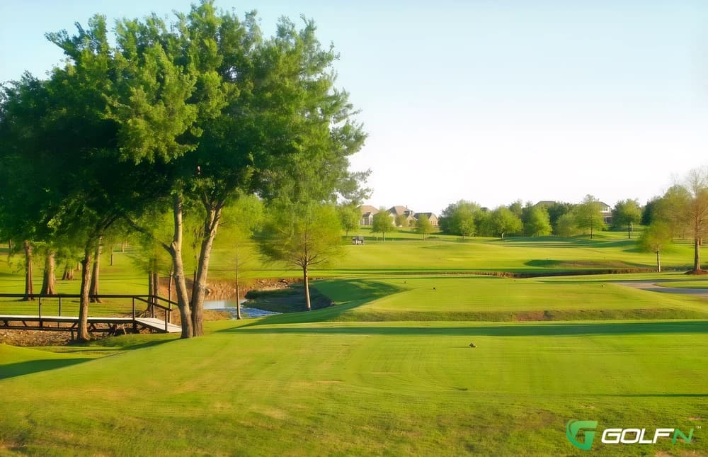 Broken Arrow Golf & Athletic Club in Broken Arrow, Oklahoma — private, 18-hole golf course, designed by Lyndy Lindsey (1999)
