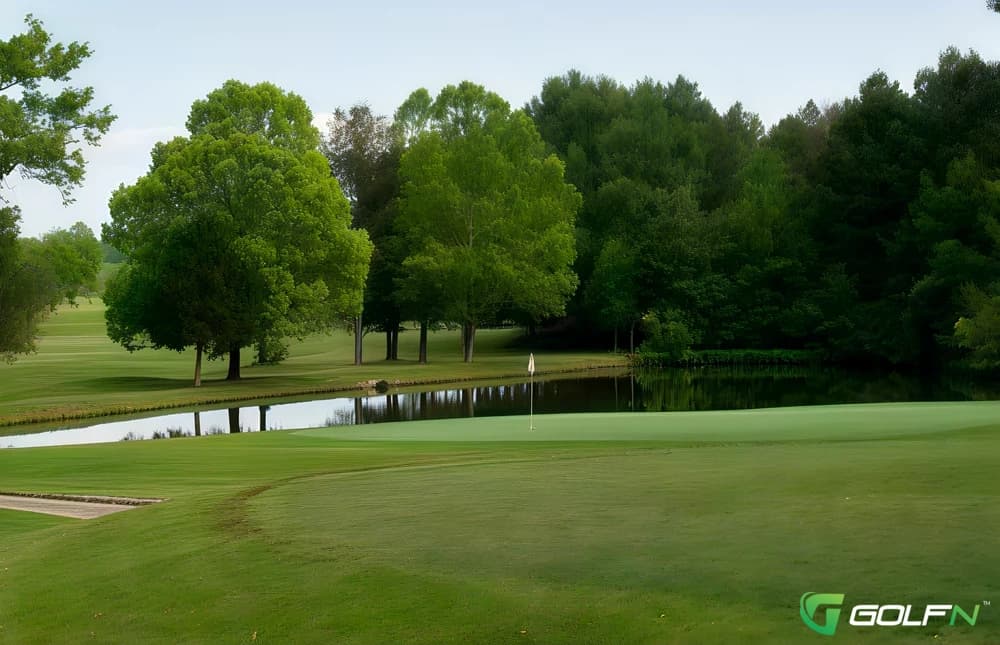 Lake Caroline Golf Club in Madison, Mississippi — semi-private, 18-hole golf course, designed by Max Maxwell (1997)