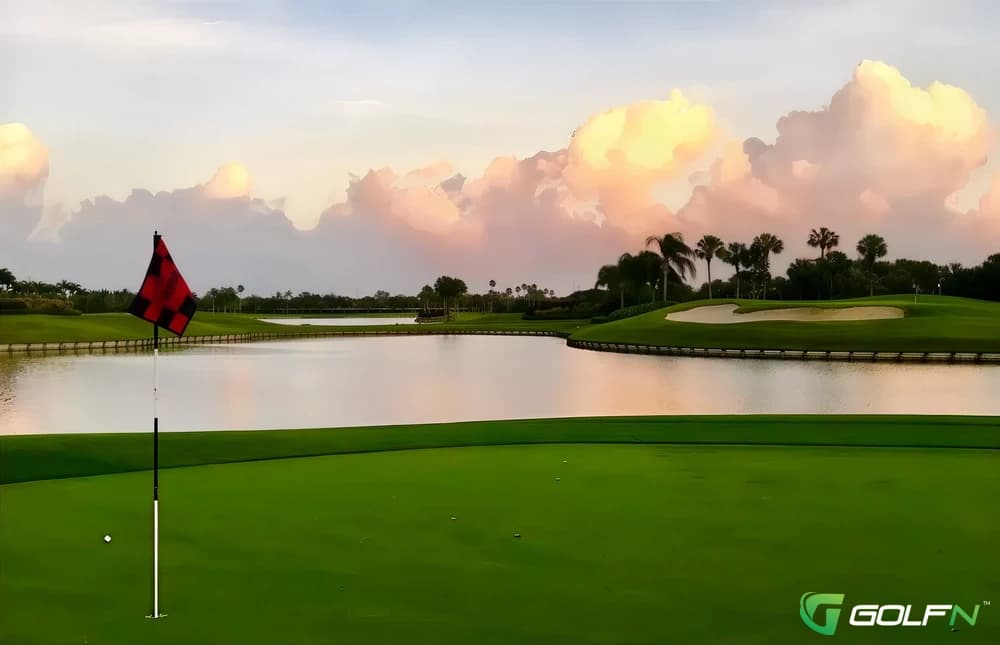 South - Hunters Run Golf Course in Boynton Beach, Florida — private, 36-hole golf course, designed by Bruce Devlin (1979)