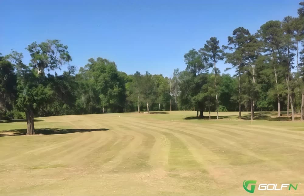 Caverns Golf Course in Marianna, Florida — public, 9-hole golf course, designed by Robert Trent Jones, Sr. (1941)