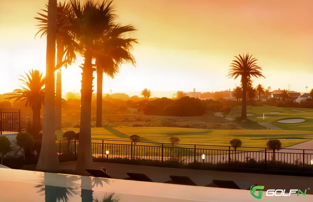 Ilfracombe Golf Club in Ilfracombe, England — semi-private, 18-hole golf course