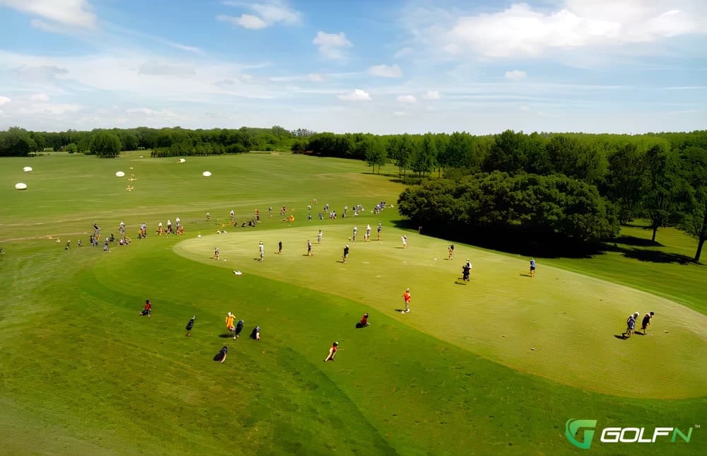 Cleary Lake Park Golf Course in Prior Lake, Minnesota — public, 9-hole golf course