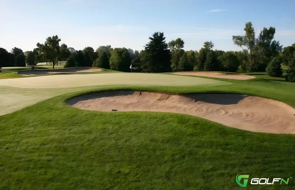 Moccasin Creek Country Club in Aberdeen, South Dakota — private, 18-hole golf course, designed by William Maddox