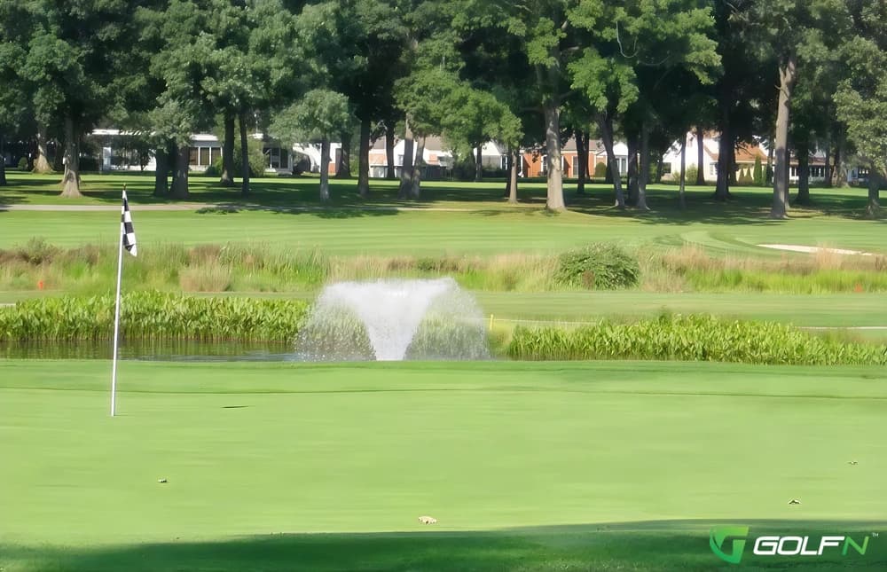 Innsbrook Country Club in Merrillville, Indiana — private, 18-hole golf course, designed by Bob Lohmann