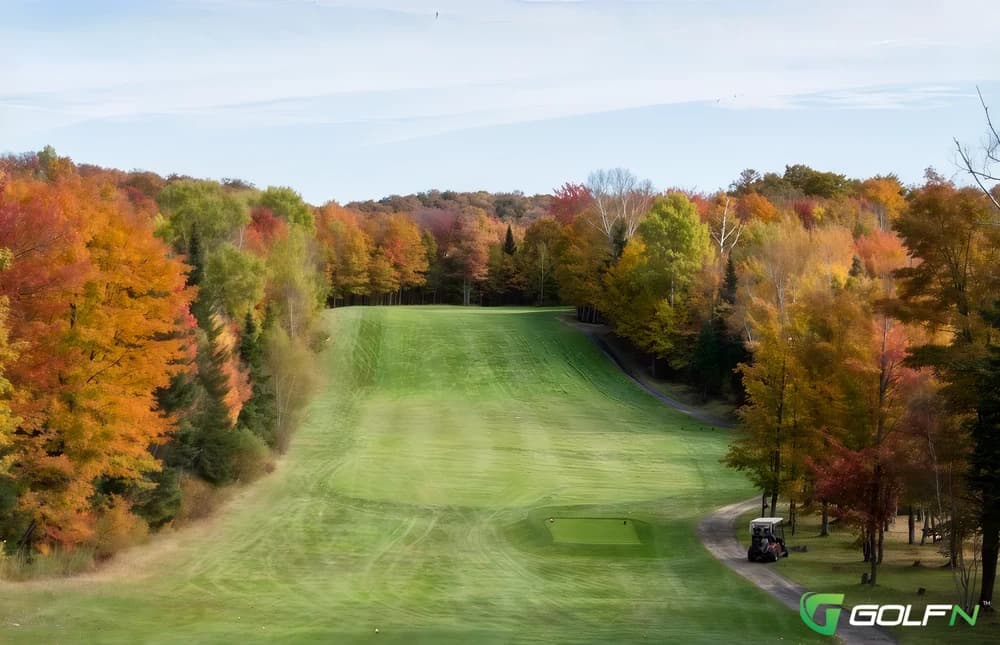 Esterel Club De Golf in Esterel, Quebec — public, 18-hole golf course