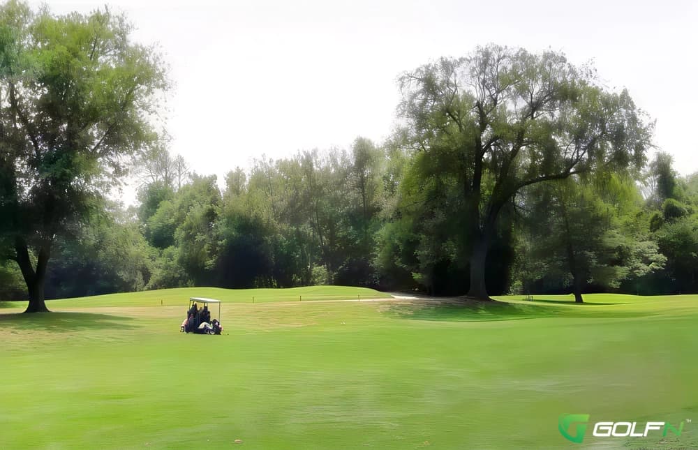 Salmon Creek Country Club in Spencerport, New York — semi-private, 18-hole golf course, designed by Pete Craig