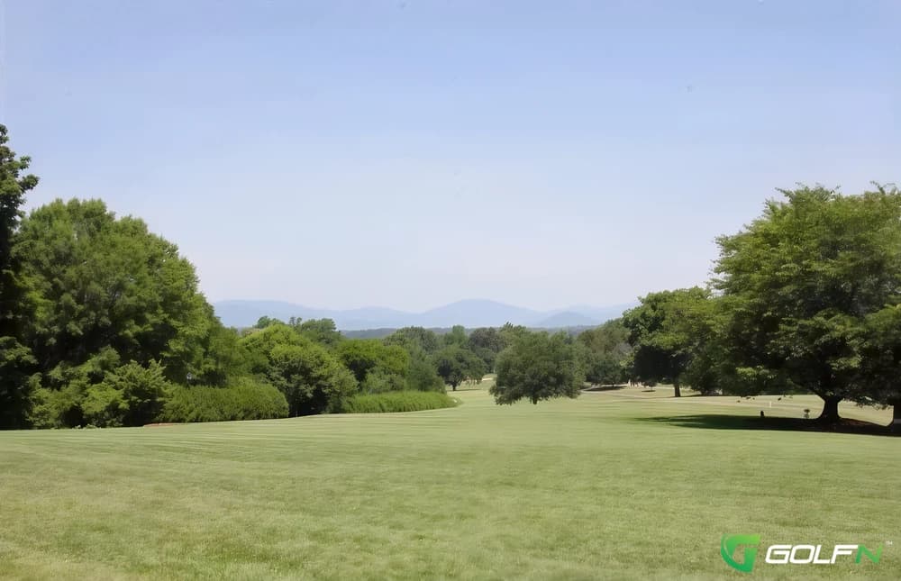 East - Farmington Country Club in Charlottesville, Virginia — private, 10-hole golf course, designed by Fred Findlay (1929)