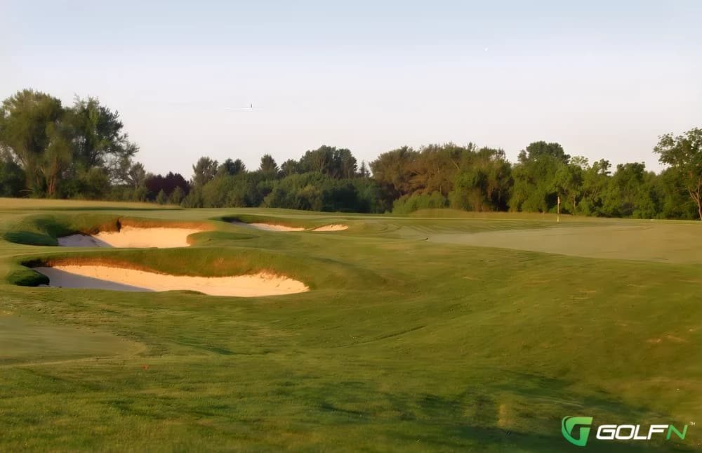 Inniscrone Golf Club in Avondale, Pennsylvania — semi-private, 18-hole golf course, designed by Gil Hanse (1998)