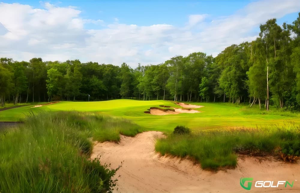 Duke'S Golf Course in St Andrews, Scotland — semi-private, 18-hole golf course, designed by Tim Liddy (2006)