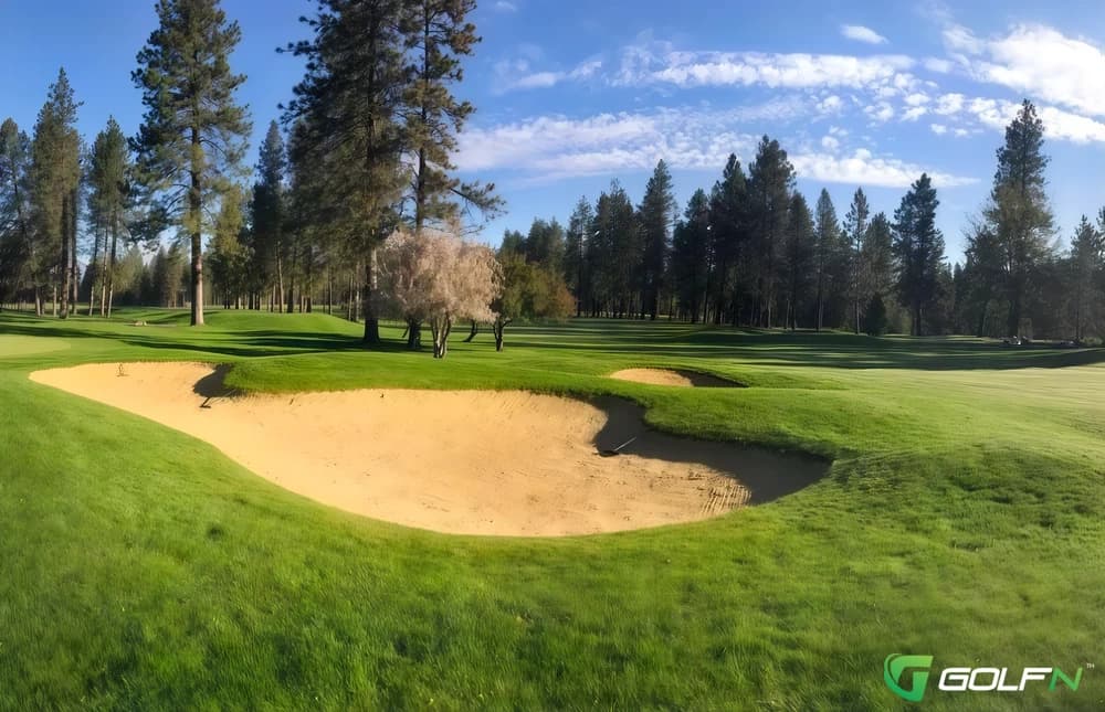 Kalispel Golf And Country Club in Spokane, Washington — semi-private, 18-hole golf course, designed by Jim Barnes