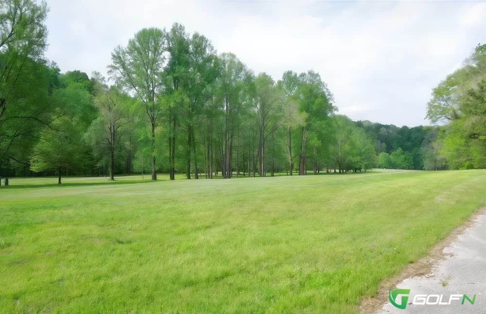 Old Stone Fort State Park Golf Course in Manchester, Tennessee — public, 9-hole golf course