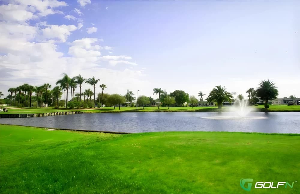 Six Lakes Country Club in North Fort Myers, Florida — private, 18-hole golf course