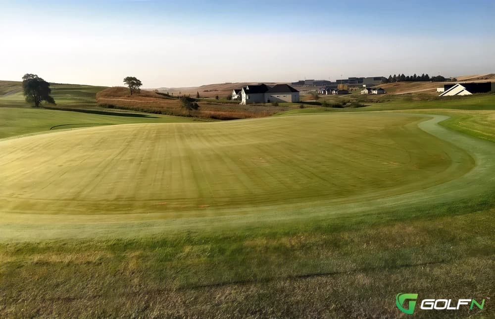 Fox Hills Golf & Country Club in Watford City, North Dakota — semi-private, 18-hole golf course, designed by Kevin Norby (2020)