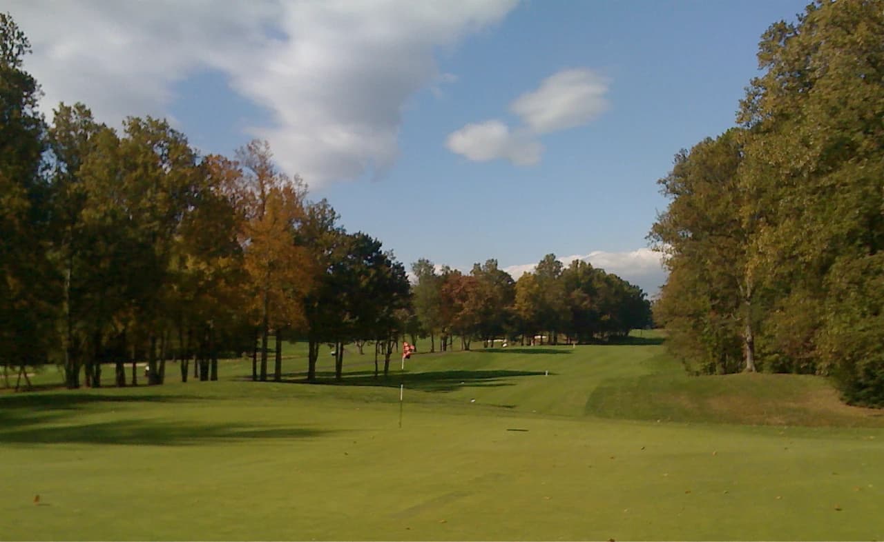 Reston National Golf Course in Reston, Virginia — public, 18-hole golf course, designed by Ed Ault (1970)