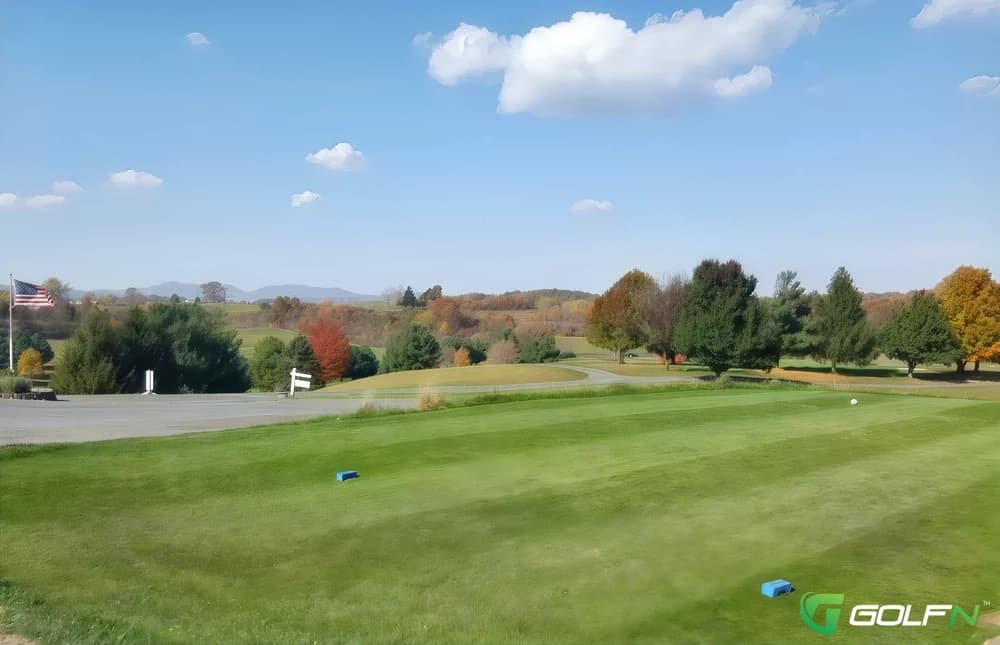 Bridge Haven Golf Club in Fayetteville, West Virginia — public, 18-hole golf course, designed by Roger Flint (1992)