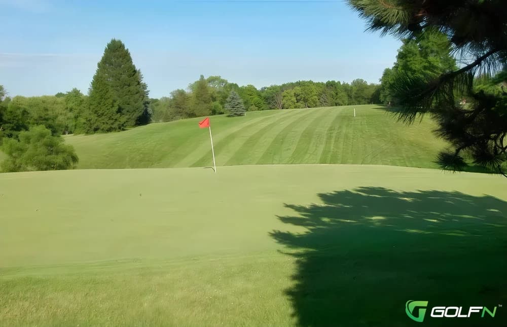 Brae Burn Golf Course in Plymouth, Michigan — public, 18-hole golf course, designed by Wilfrid Reid (1923)