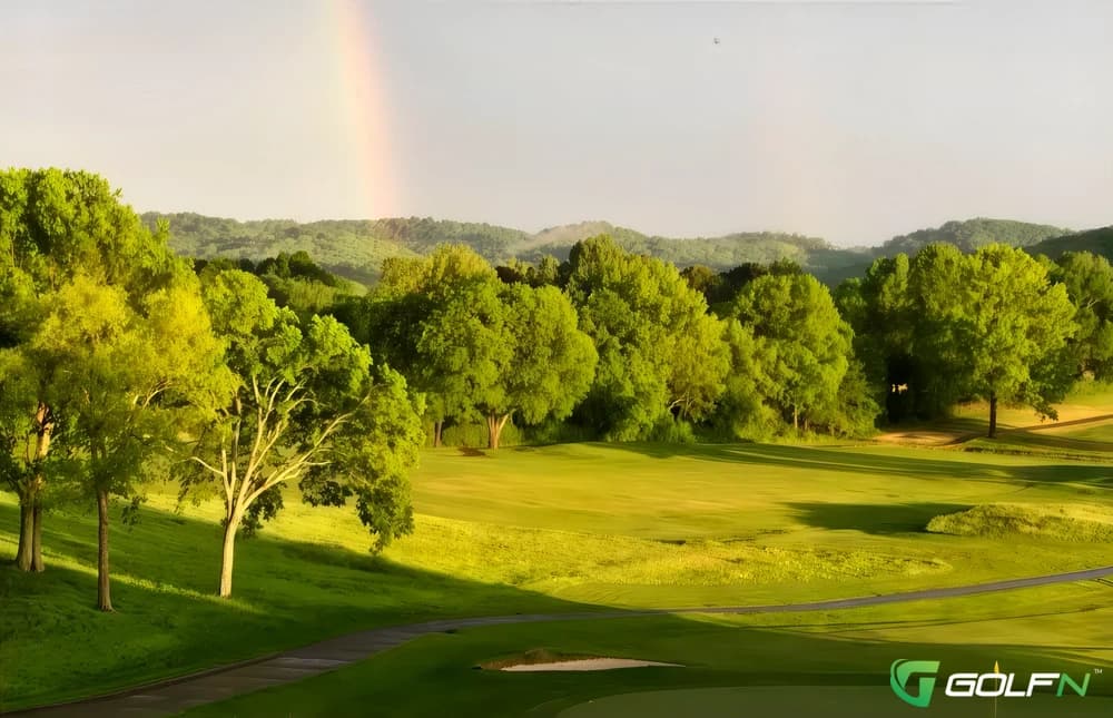 Old Natchez Country Club in Franklin, Tennessee — private, 18-hole golf course, designed by Gary Baird