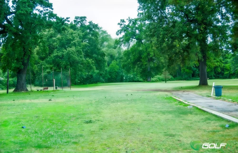 Allens Golf Course in Redding, California — public, 9-hole golf course, designed by Dick Manning