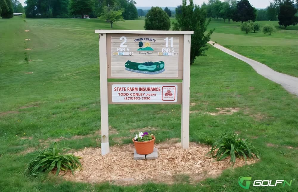 Green County Country Club in Greensburg, Kentucky — semi-private, 9-hole golf course
