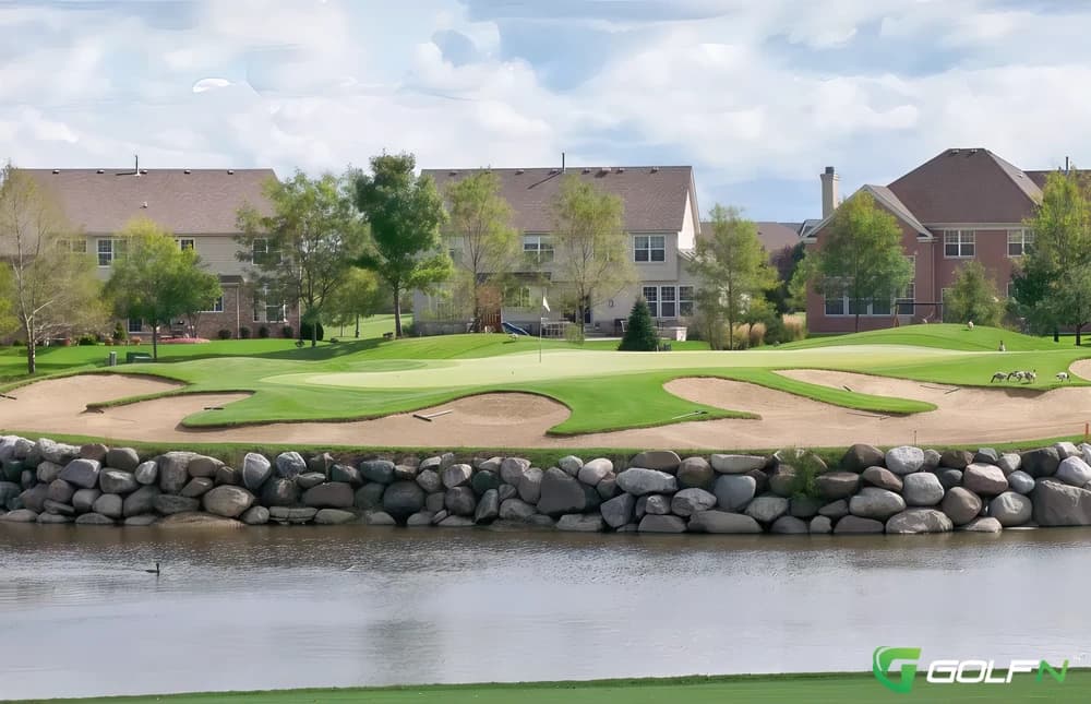 White Deer Run Golf Course in Vernon Hills, Illinois — public, 18-hole golf course, designed by Dick Nugent