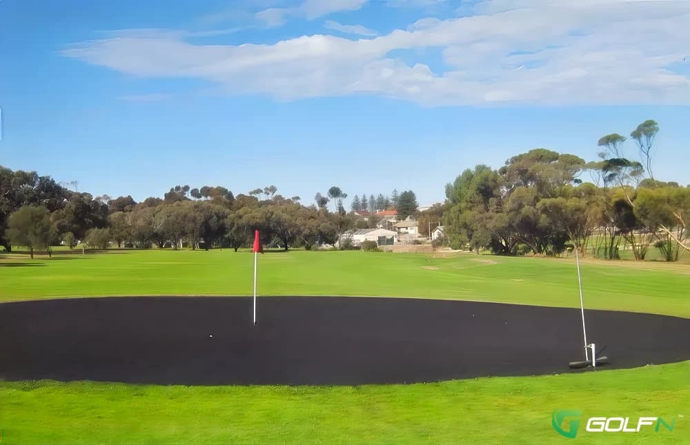 Ardrossan Golf Club in Ardrossan, South Australia β public, 18-hole golf course