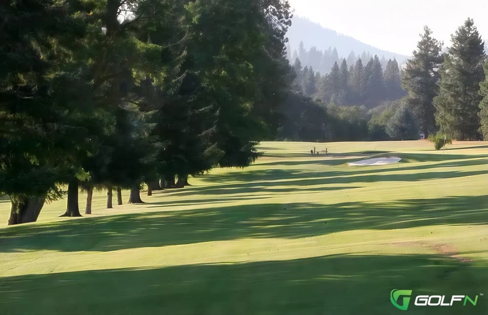 Goldendale Golf Club in Goldendale, Washington — semi-private, 18-hole golf course