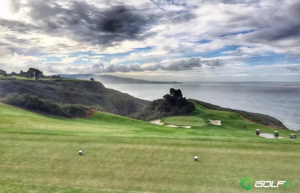 North - Torrey Pines Municipal Golf Course in La Jolla, California — public, 36-hole golf course, designed by William F. Bell (1957)