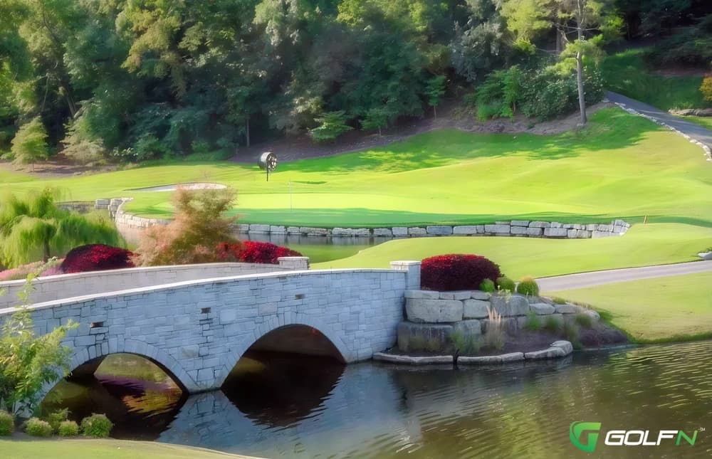 Greenbriar Hills Country Club in Kirkwood, Missouri — private, 18-hole golf course, designed by Ron Prichard (1937)