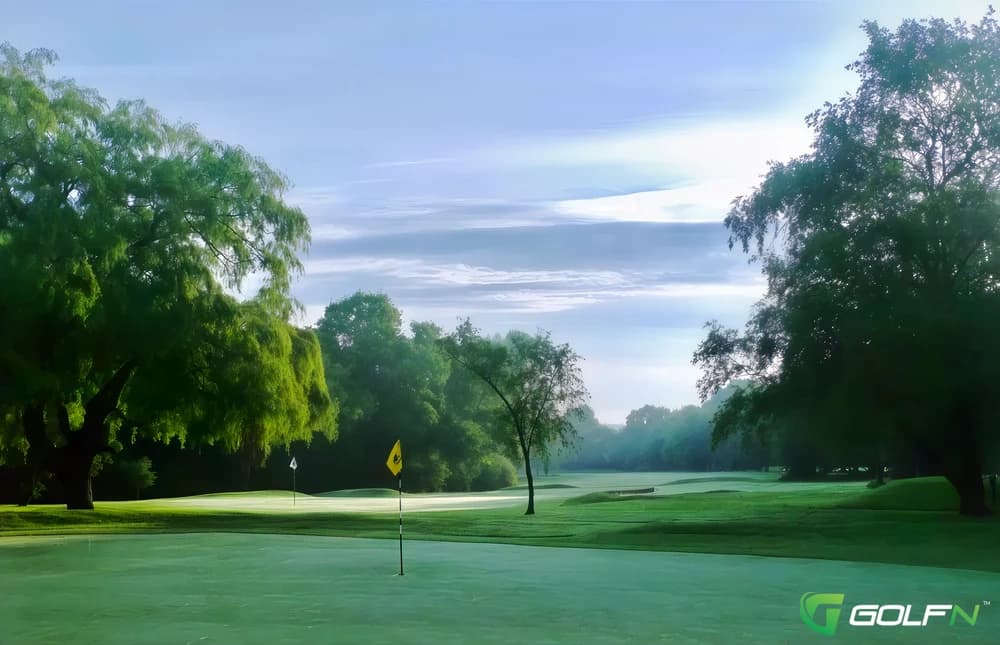 Arkley Golf Club in Hertfordshire, England — private, 18-hole golf course, designed by James Braid (1929)