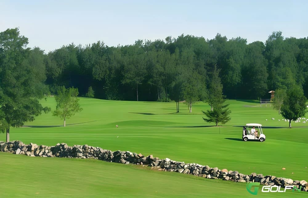 Highland Meadows Golf & Country Club in Watertown, New York — public, 18-hole golf course, designed by James Doolittle